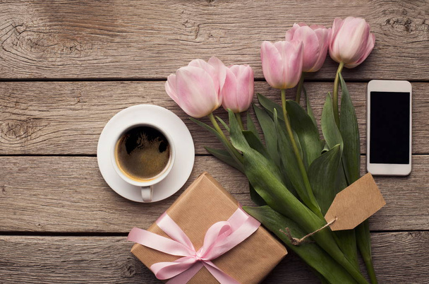 Womens day morning - tulips, present and coffee - Foto, Imagem