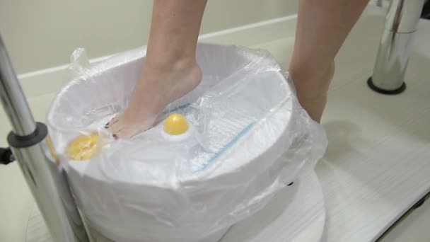 Preparation female pedicure in the beauty center - Footage, Video