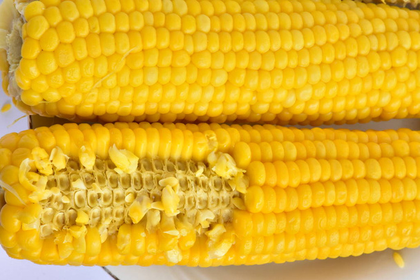 Close-up van gekookte maïs  - Foto, afbeelding