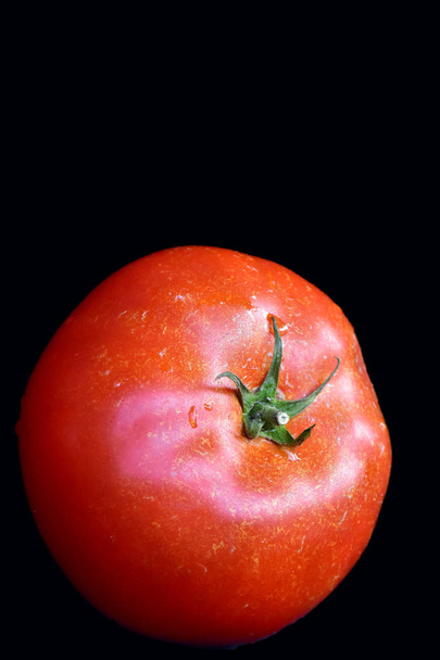 κόκκινη ντομάτα από κοντά - Φωτογραφία, εικόνα