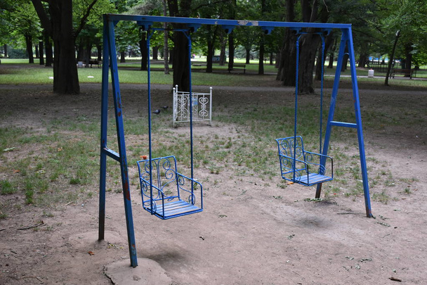 mooie speeltuin in het park - Foto, afbeelding