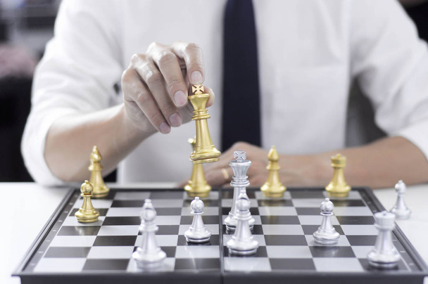 Business Schach, Smart Business, Business GameJeder Spieltausch lohnt sich. Proaktives Geschäft. - Foto, Bild