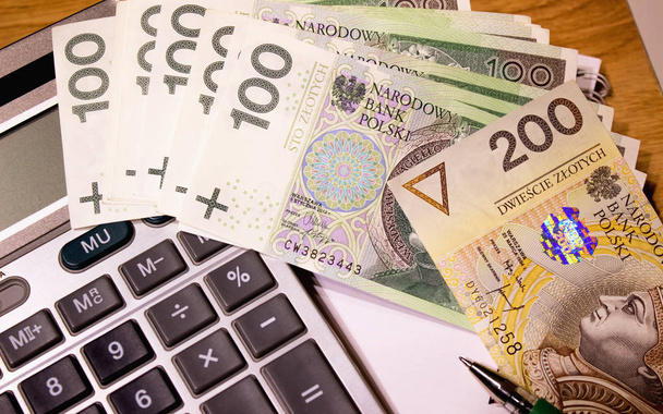 Zloty polaco moneda nacional
 - Foto, Imagen