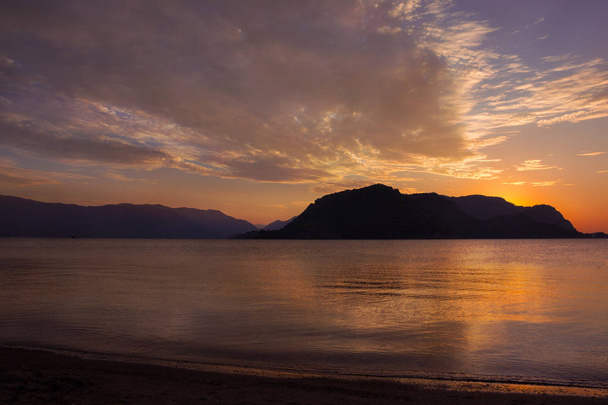 Красивые цвета природы над Эгейским морем
. - Фото, изображение