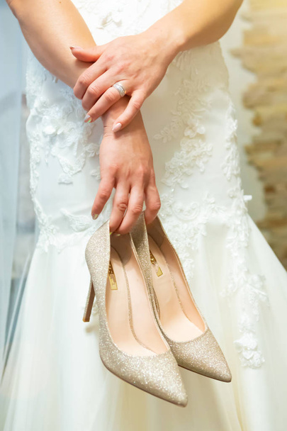 şık düğün öznitelikleri gelinin bütan'ın Ayakkabı. - Fotoğraf, Görsel