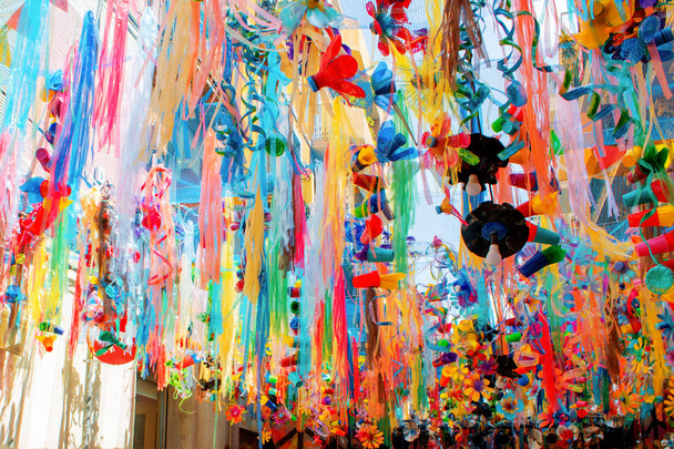 decoración colorida fiesta callejera
 - Foto, Imagen