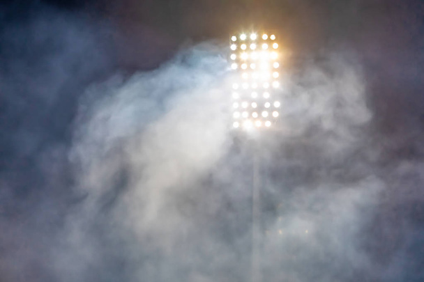 Stadium osvětlení a kouř - Fotografie, Obrázek