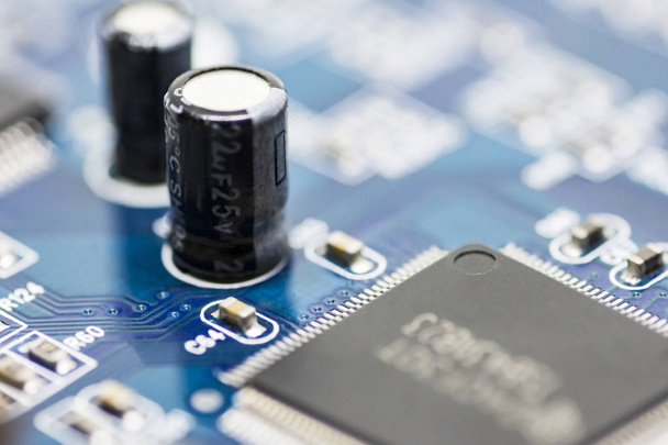 microchips on a board - Фото, зображення