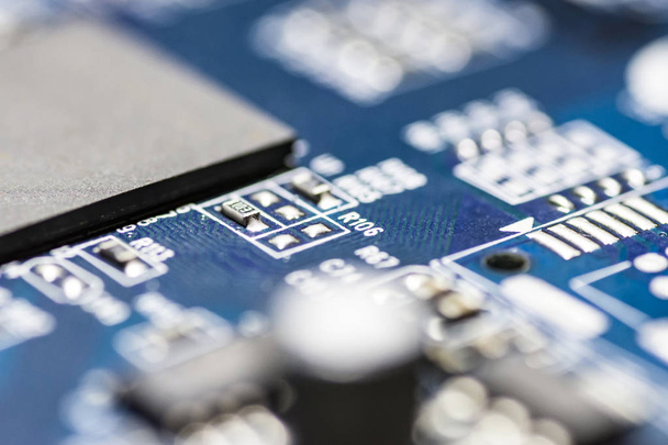 microchips on a board - Foto, Bild