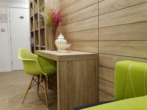 Simple Modern Interior with a Wooden Desk - Zdjęcie, obraz