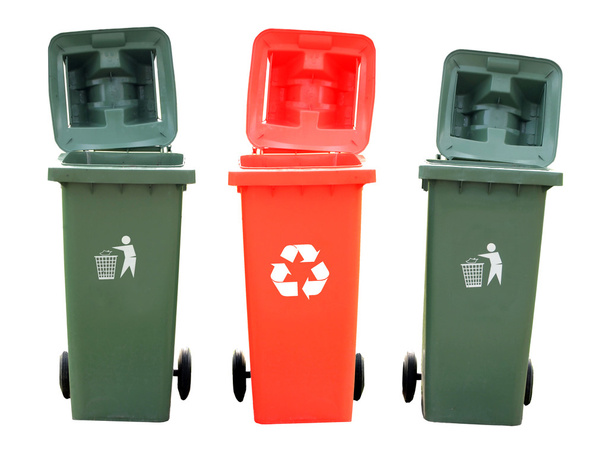 Papeleras de reciclaje aisladas
 - Foto, imagen