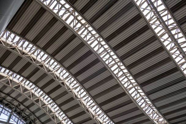 Moderní kovové zakřivené střechy - Fotografie, Obrázek