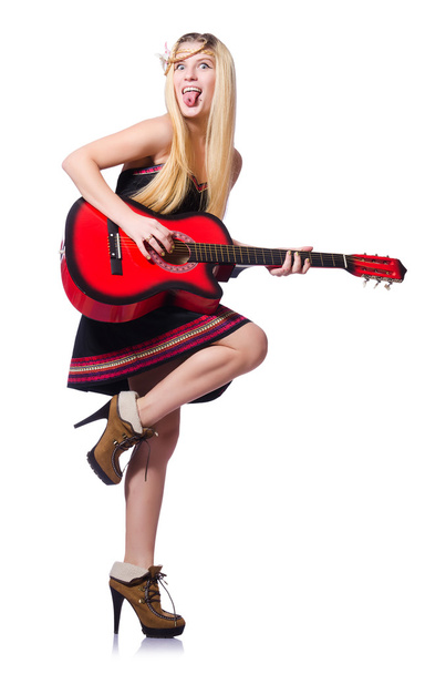 Guitare joueuse femme isolée sur blanc - Photo, image