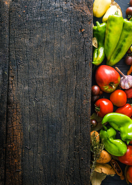 Gemüse auf Holz - Foto, Bild