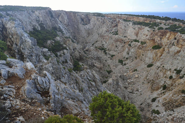 Mining excavations of Planu Sartu - Valokuva, kuva
