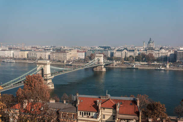 Splendida vista sul Danubio a Budapest
 - Foto, immagini