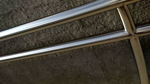 Parlatıcı iki demir merdiven - Fotoğraf, Görsel