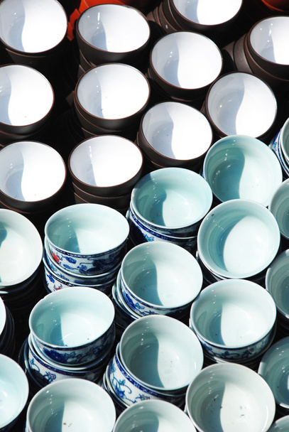 The Chinese small round porcelain tea cups with blue flower patterns. - Φωτογραφία, εικόνα