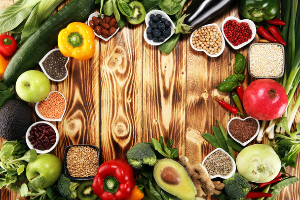 Selección de comida sana y limpia. fruta, verdura, semillas, su
 - Foto, Imagen