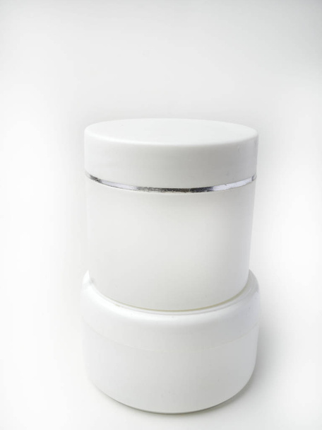 Plastic cosmetic jar for cream, scrub, gel, powder - Foto, immagini