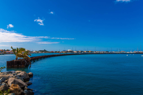 Malecón en Marigot
 - Foto, imagen