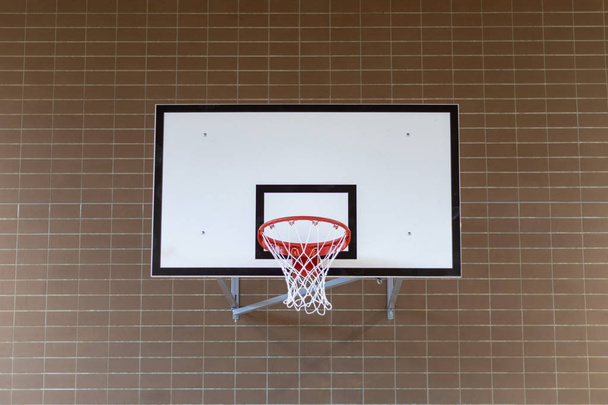 A iskolai kosárlabda kosárlabda palánk - Fotó, kép