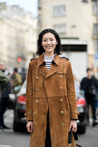 Chinese model Liu Wen arrives for the Chole fashion show during Paris Fashion Week Womenswear Fall/Winter 2019/2020 in Paris, France, 28 February 2019 - Valokuva, kuva