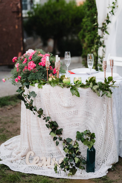 Banquet hall for weddings with decorative elements - Fotó, kép