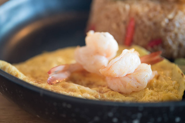 Boiled shrimp on omelet - Photo, Image