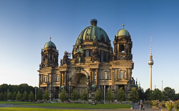 Berliner Dom & Fernsehturm television tower - Photo, Image