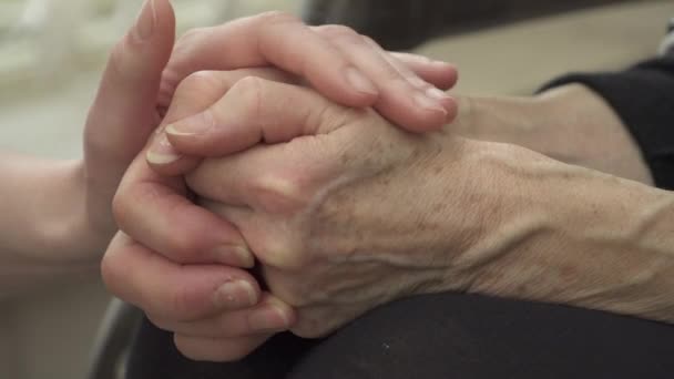 megnyugtató kezek - Felvétel, videó