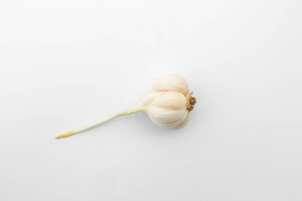 garlic on white background. Top View garlic from garden. - Photo, Image