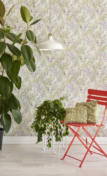 Сірі шпалери і ботанічні рослини в інтер'єрі з плетеним стільцем
 - Фото, зображення
