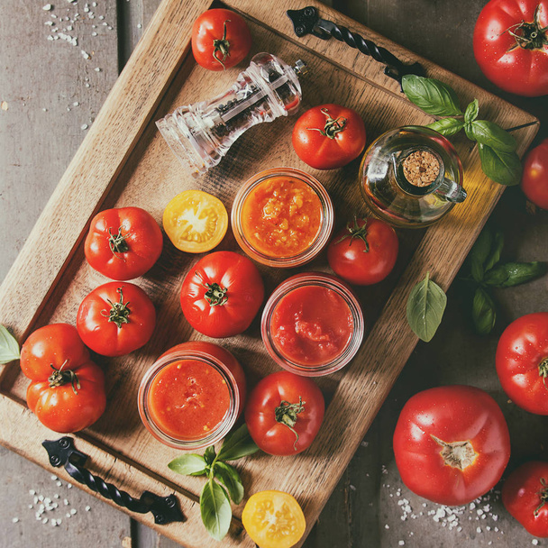 Variety of tomato sauces - Foto, Imagem