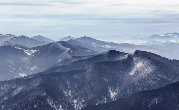 Winter mountains - 写真・画像