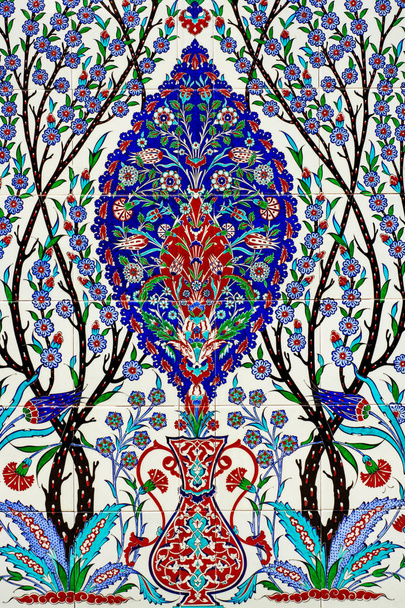 Azulejos y cerámica de estilo otomano
 - Foto, Imagen