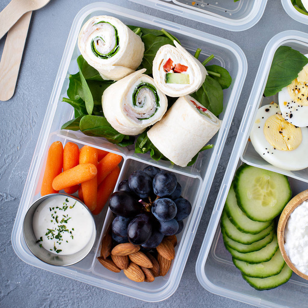 Healthy lunch or snack to go - Foto, afbeelding