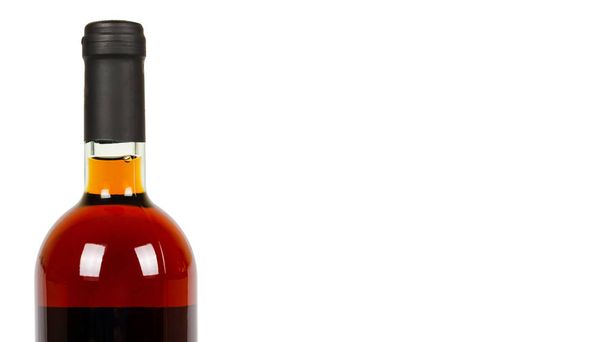 garrafa fechada de vinho, álcool e vício conceito
 - Foto, Imagem