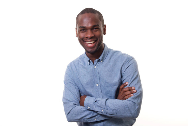Ritratto di felice giovane uomo d'affari africano che ride su uno sfondo bianco isolato
 - Foto, immagini