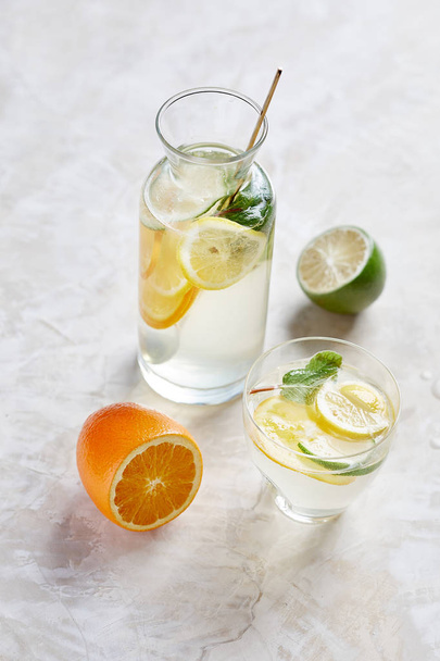 cocktail with lemon and mint - 写真・画像