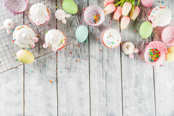 Easter kids bunny cupcakes - Zdjęcie, obraz