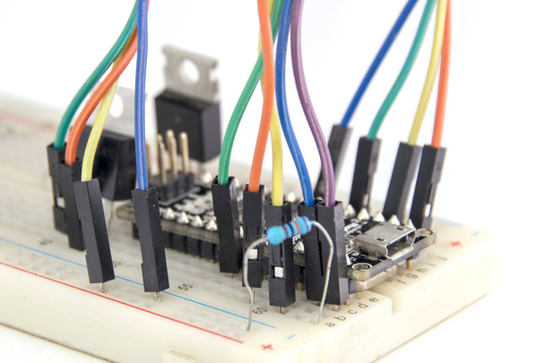 Резисторы резисторов наноструктурных плат ардуино
 - Фото, изображение