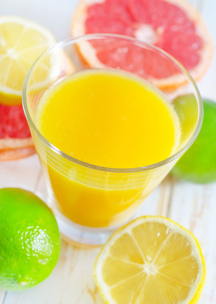 juice with fruit - Fotoğraf, Görsel