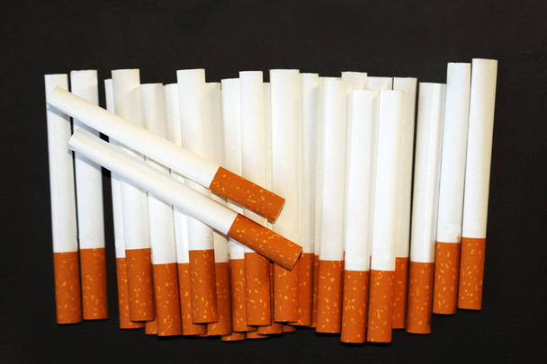 Сигаретные рукава или фильтры используются для изготовления сигарет самостоятельно
 - Фото, изображение