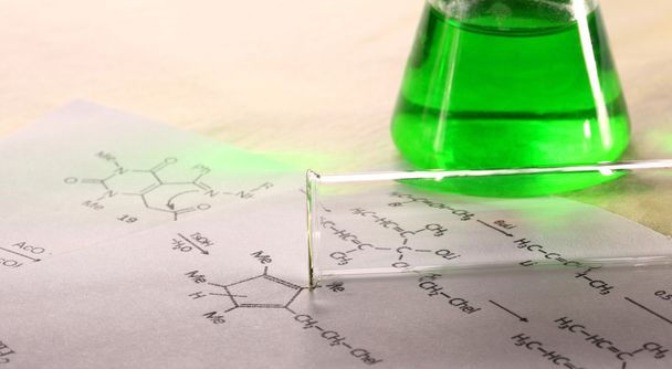 groene chemie met reactie formule - Foto, afbeelding