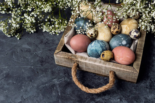 Voorjaar Pasen minimale achtergrond rustieke stijl samenstelling - orga - Foto, afbeelding