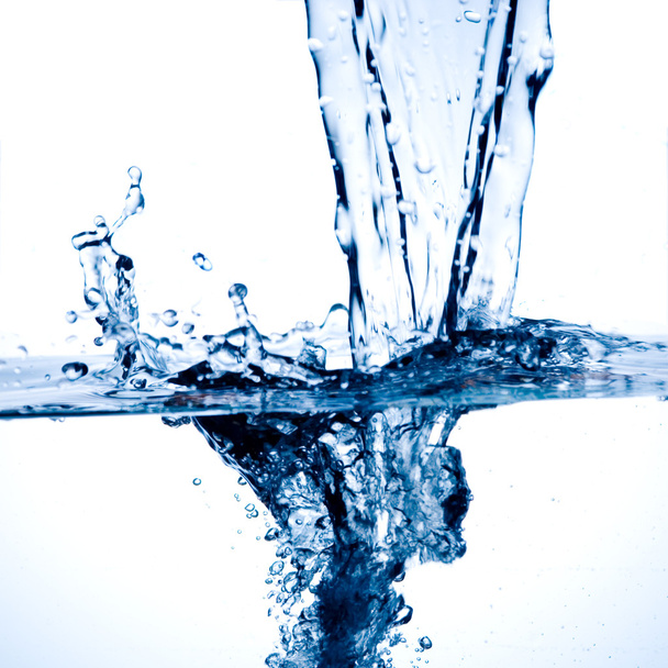 Chispas de agua sobre fondo blanco
 - Foto, Imagen