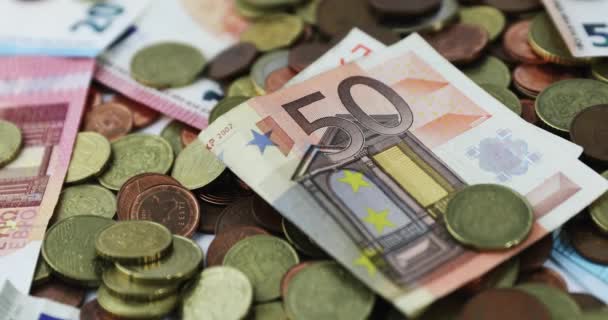 Euro peníze mincí a bankovek - Záběry, video