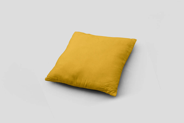Boş sarı yastık kılıfı tasarım Mock-up kırpma yoluyla. Pillowslip kapak sahte şablon temizleyin. 3D render. - Fotoğraf, Görsel