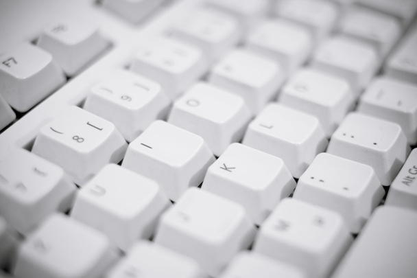Detailaufnahme einer weißen Tastatur - Foto, Bild